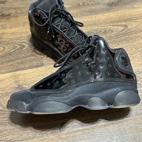 Jordan retro 13 cap and gown size 7Y - Picture 15 of 15